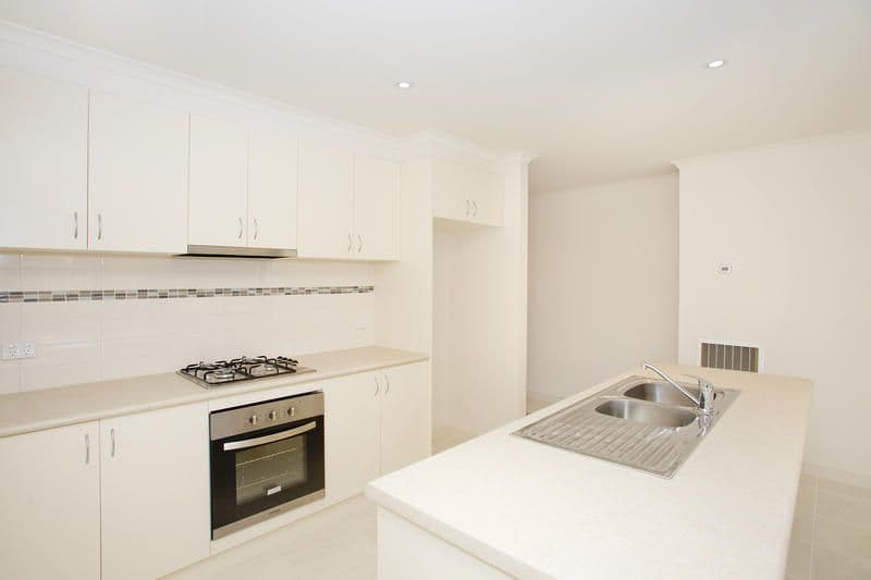 5 Hibbertia Court, CORIO VIC 3214, Corio - Thumbnail 2
