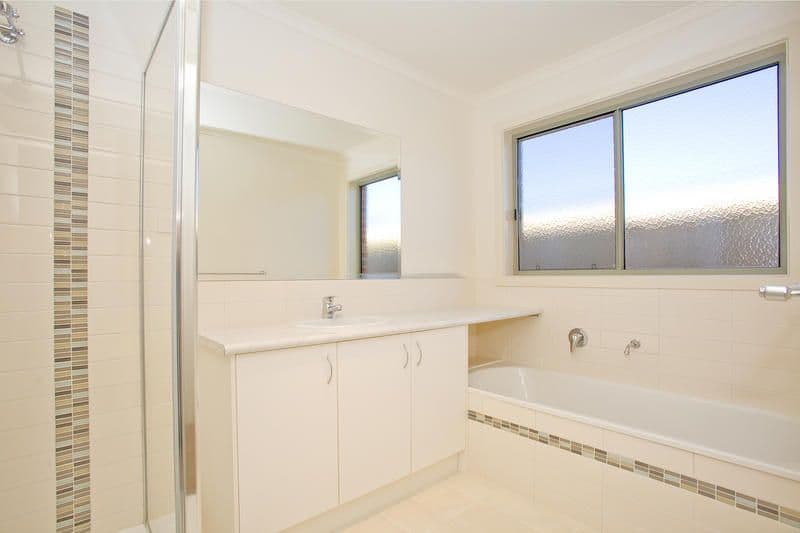 5 Hibbertia Court, CORIO VIC 3214, Corio - Thumbnail 4
