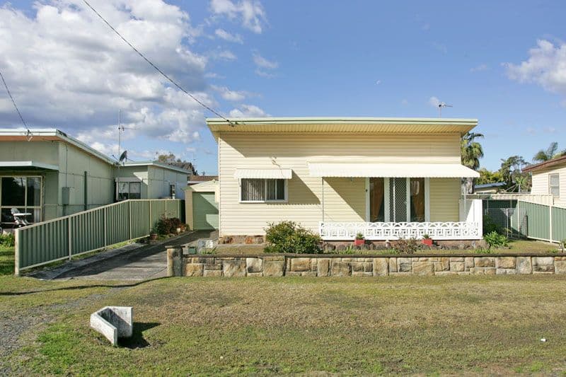 28 Tasman Avenue, KILLARNEY VALE NSW 2261, Killarney Vale - Image 1