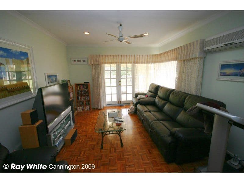 13 Manoora Place, KENWICK WA 6107, Kenwick - Thumbnail 4