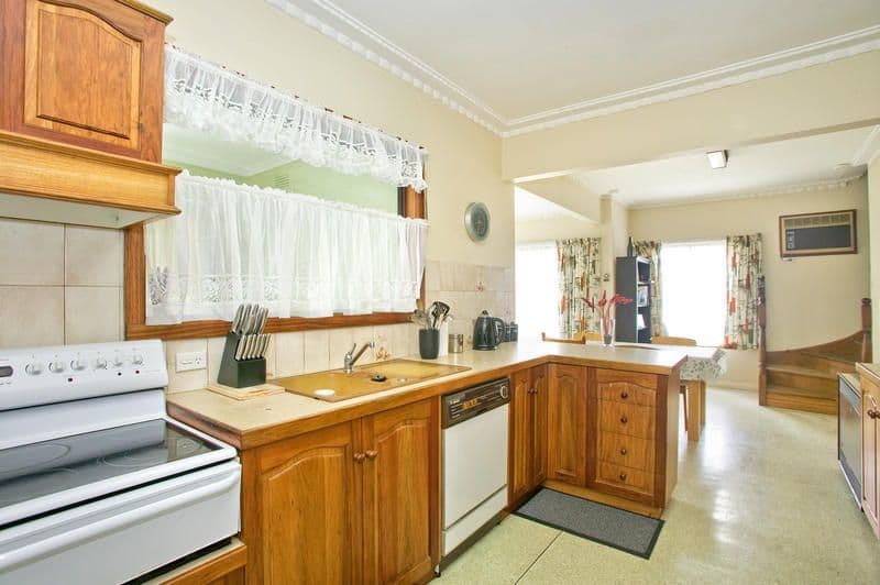 7 Vicky Avenue, Crows Nest, QLD, 4355, Crows Nest - Thumbnail 2