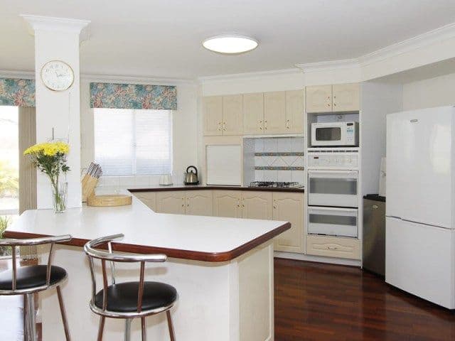38 Central Park Avenue, CANNING VALE WA 6155, Canning Vale - Thumbnail 6