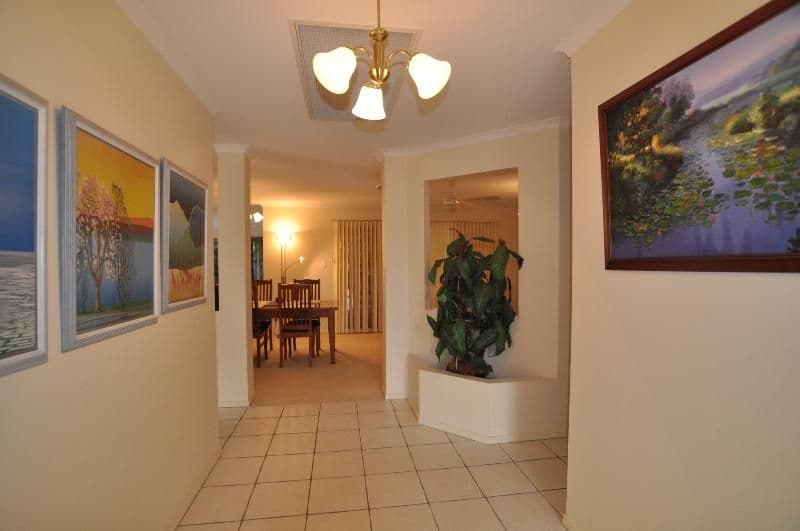 28 Roseapple Circuit, OXENFORD QLD 4210, Oxenford - Thumbnail 2