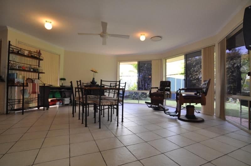 28 Roseapple Circuit, OXENFORD QLD 4210, Oxenford - Thumbnail 4