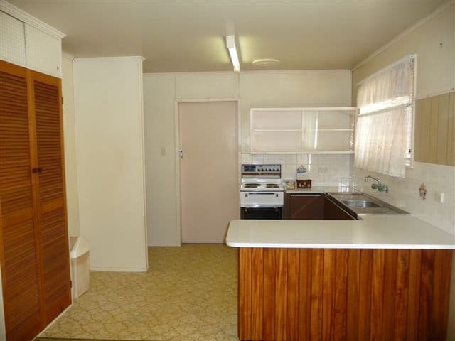 133 Ramsay Street, CENTENARY HEIGHTS QLD 4350, Centenary Heights - Thumbnail 2