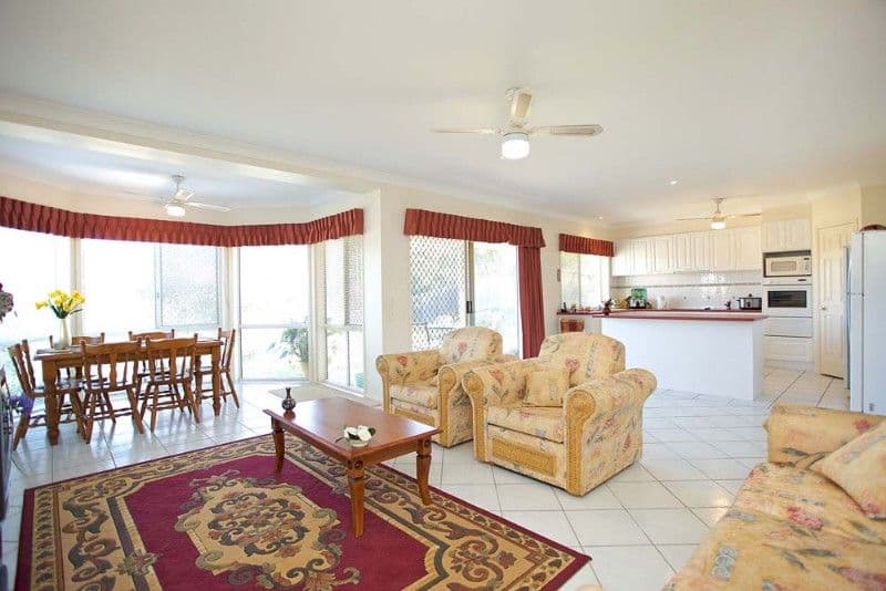 4 Honeybee Place, UPPER KEDRON QLD 4055, Upper Kedron - Thumbnail 3