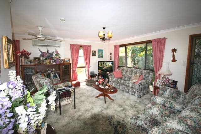 45 Jania Street, REDLAND BAY QLD 4165, Redland Bay - Thumbnail 2