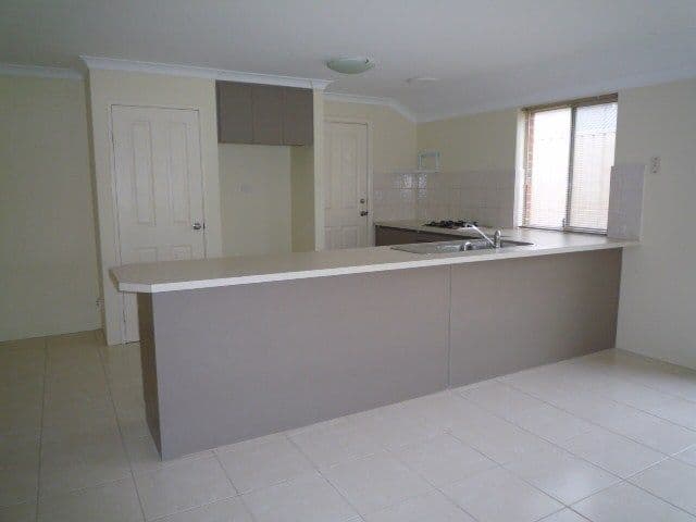 4 Wilson Pass, BALDIVIS WA 6171, Baldivis - Thumbnail 3