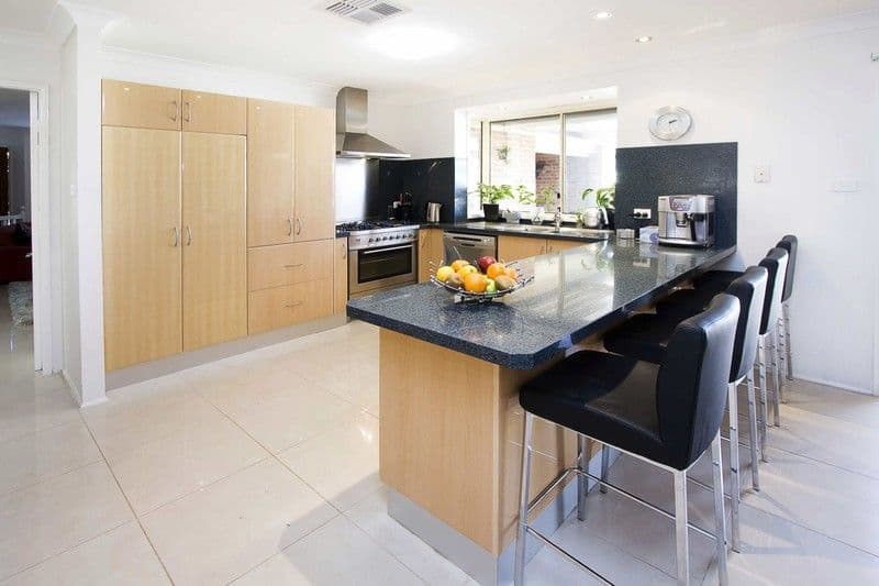 15 Sunningdale Drive, GLENMORE PARK NSW 2745, Glenmore Park - Thumbnail 3