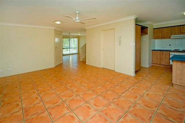 Unit 6/461 Pine Ridge Road, Runaway Bay, QLD, 4216, Runaway Bay - Thumbnail 2