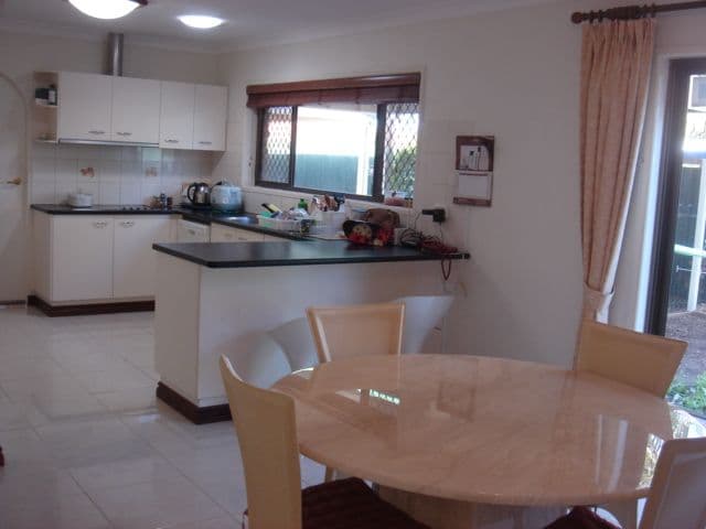 65 Oakleaf Street, EIGHT MILE PLAINS QLD 4113, Eight Mile Plains - Thumbnail 6