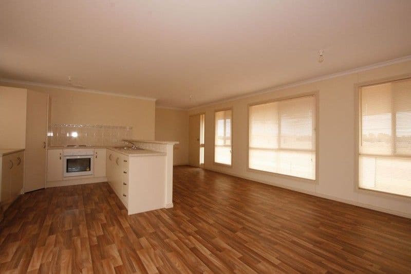 Lt 19 Schick Street, LOXTON SA 5333, Loxton - Thumbnail 2