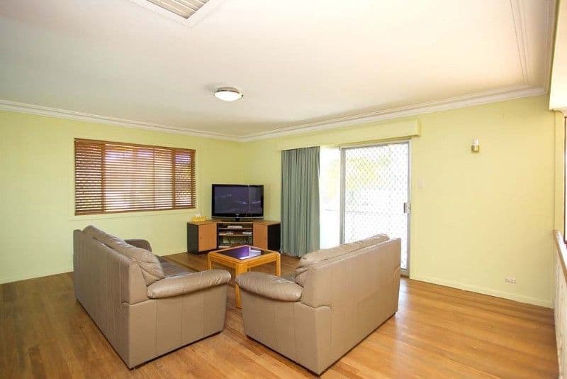 25 Salandra Street, MANSFIELD QLD 4122, Mansfield - Thumbnail 3