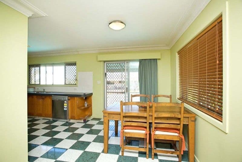 25 Salandra Street, MANSFIELD QLD 4122, Mansfield - Thumbnail 6