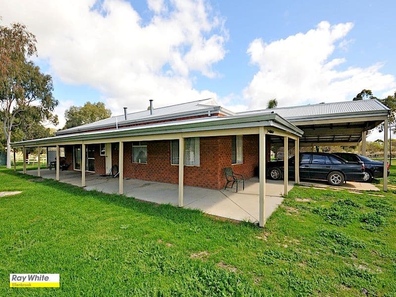 1086 Almeria Parade, BULLSBROOK WA 6084, Bullsbrook - Thumbnail 4