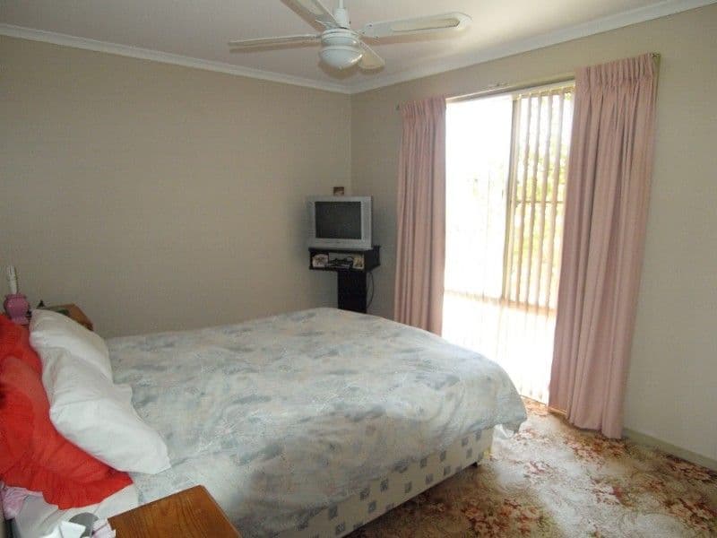 1 Erave Avenue, Runaway Bay, QLD, 4216, Runaway Bay - Thumbnail 7