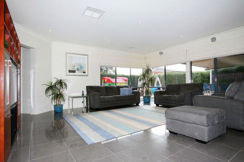 21 Flinders Street, TAYLORS HILL VIC 3037, Taylors Hill - Thumbnail 5