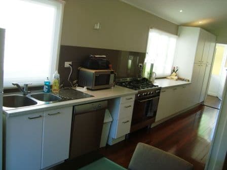 13 Curtis Street, NORMAN PARK QLD 4170, Norman Park - Thumbnail 3