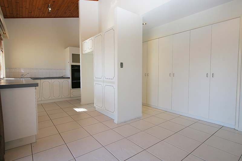11 Yaralla Avenue, EAST MACKAY QLD 4740, East Mackay - Thumbnail 6