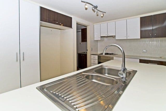 4 Saxby Close, Middle Park, QLD, 4074, Middle Park - Image 1