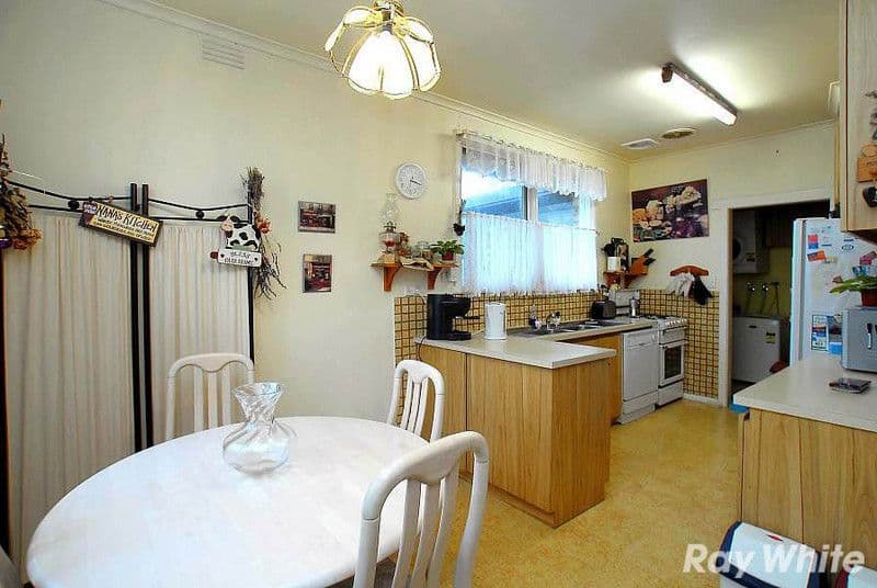 10 Allenby Avenue, WANTIRNA SOUTH VIC 3152, Wantirna South - Thumbnail 3