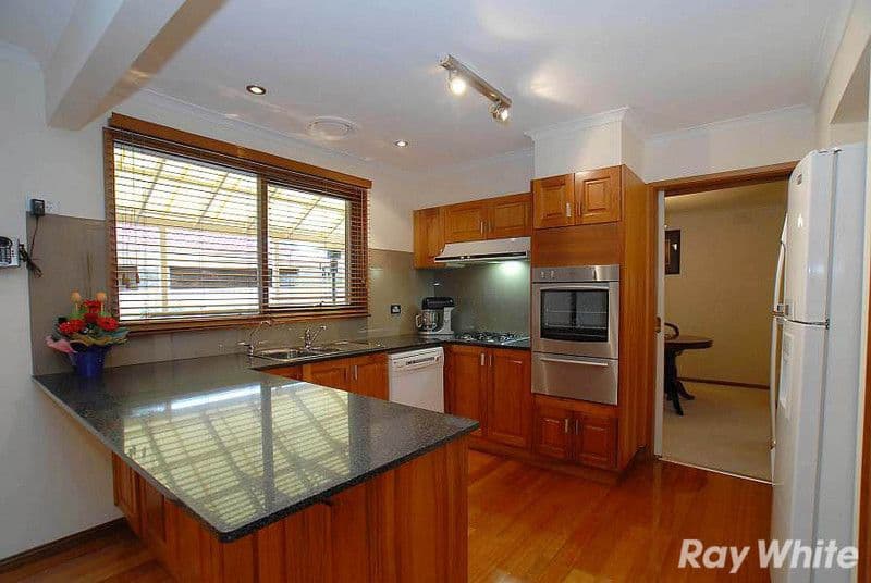 1 Aughton Court, WANTIRNA VIC 3152, Wantirna - Thumbnail 2