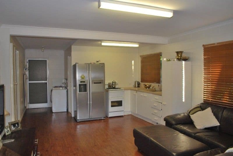 CANNONVALE QLD 4802, Cannonvale - Thumbnail 3