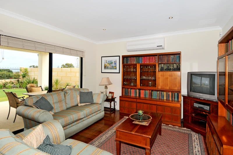 57 Endeavour Circle, PORT BOUVARD, WANNANUP WA 6210, Wannanup - Thumbnail 5
