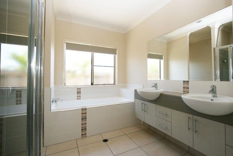 63 Gingham Street, GLENELLA QLD 4740, Glenella - Thumbnail 5