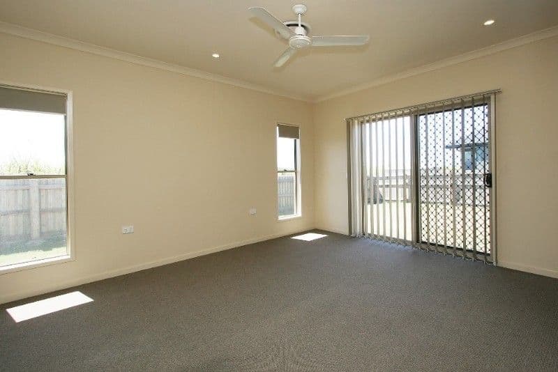 63 Gingham Street, GLENELLA QLD 4740, Glenella - Thumbnail 7