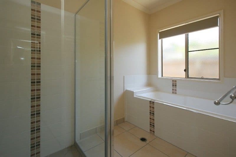 63 Gingham Street, GLENELLA QLD 4740, Glenella - Thumbnail 8