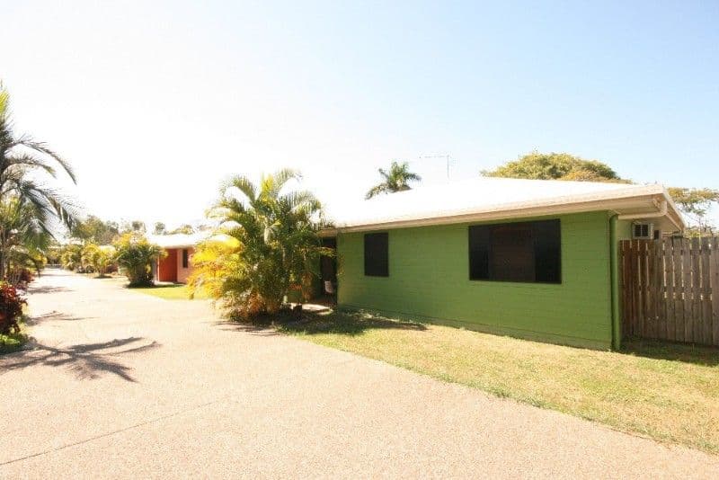 5 East Street, SARINA QLD 4737, Sarina - Thumbnail 2