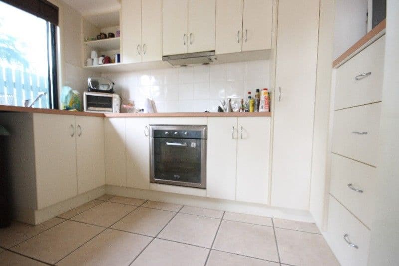 5 East Street, SARINA QLD 4737, Sarina - Thumbnail 4