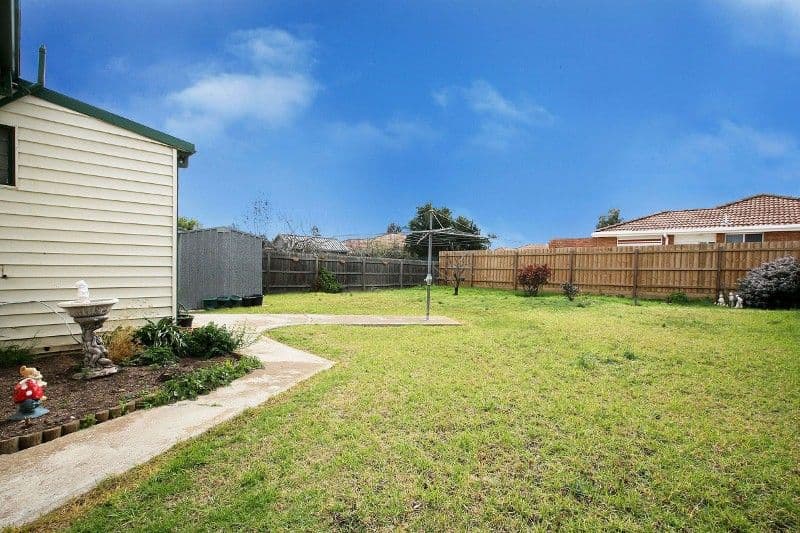 24 Montasell Avenue, DEER PARK VIC 3023, Deer Park - Thumbnail 8