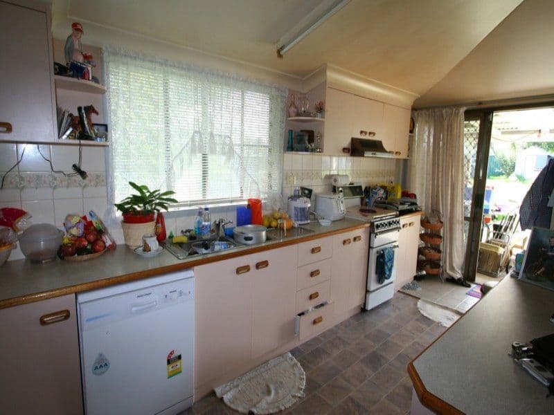 105 Rouse Street, TENTERFIELD NSW 2372, Tenterfield - Thumbnail 2