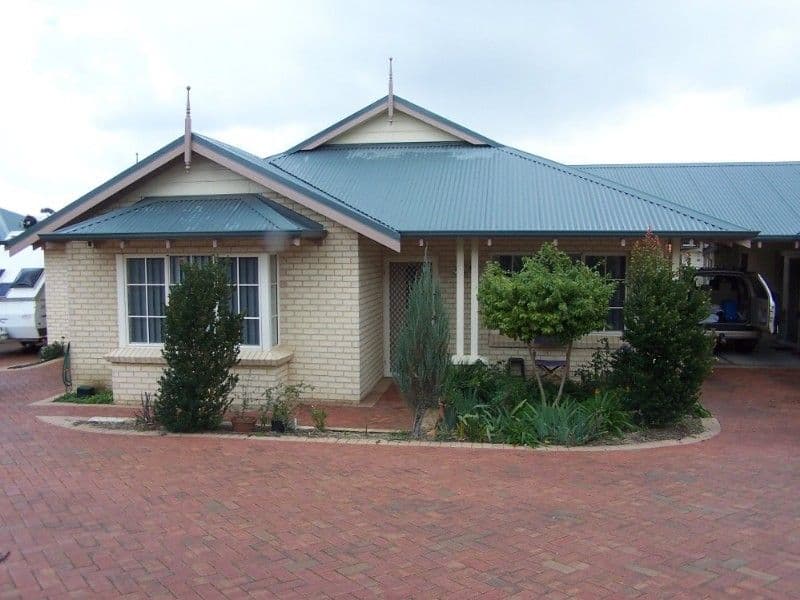 9 Secrett Lane, KALAMUNDA WA 6076, Kalamunda - Image 1