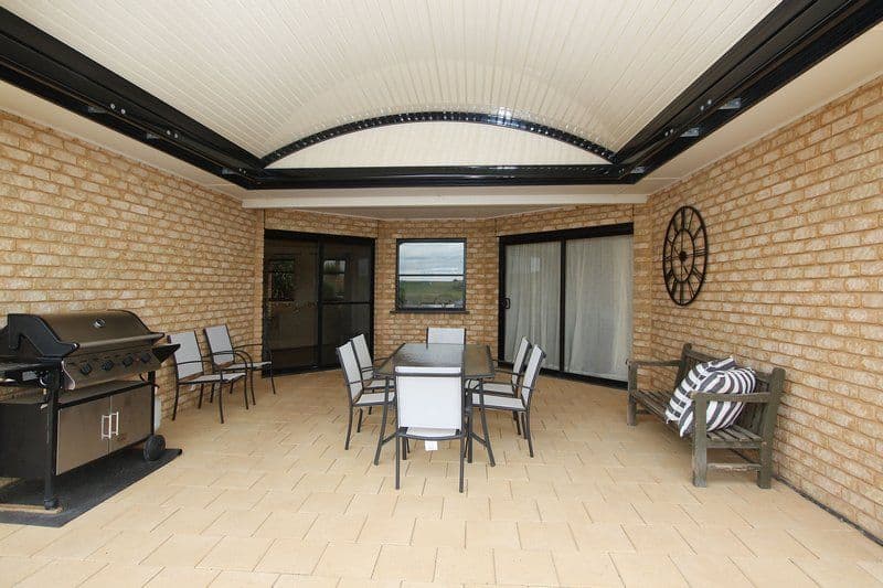 33 Macfarlan Street, Birkdale, QLD, 4159, Birkdale - Thumbnail 7