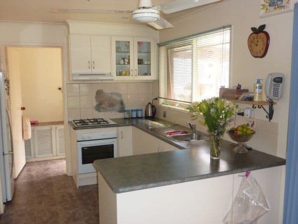 29 Shearwater Drive, CARRUM DOWNS VIC 3201, Carrum Downs - Thumbnail 3
