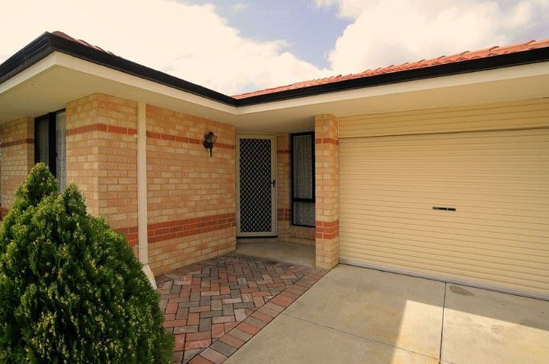 15 Sycamore Street, Ravenshoe, QLD, 4888, Ravenshoe - Thumbnail 2