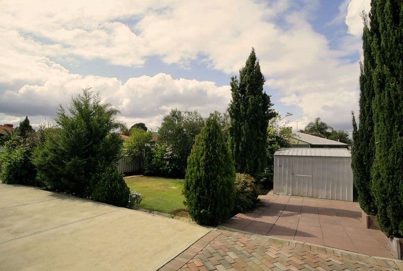15 Sycamore Street, Ravenshoe, QLD, 4888, Ravenshoe - Thumbnail 8