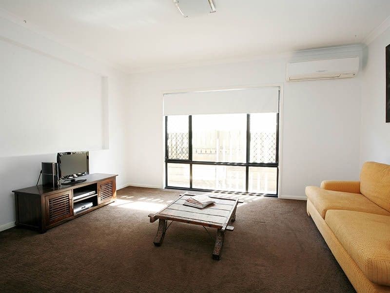 8 Eaton Close, NORTH LAKES QLD 4509, North Lakes - Thumbnail 4