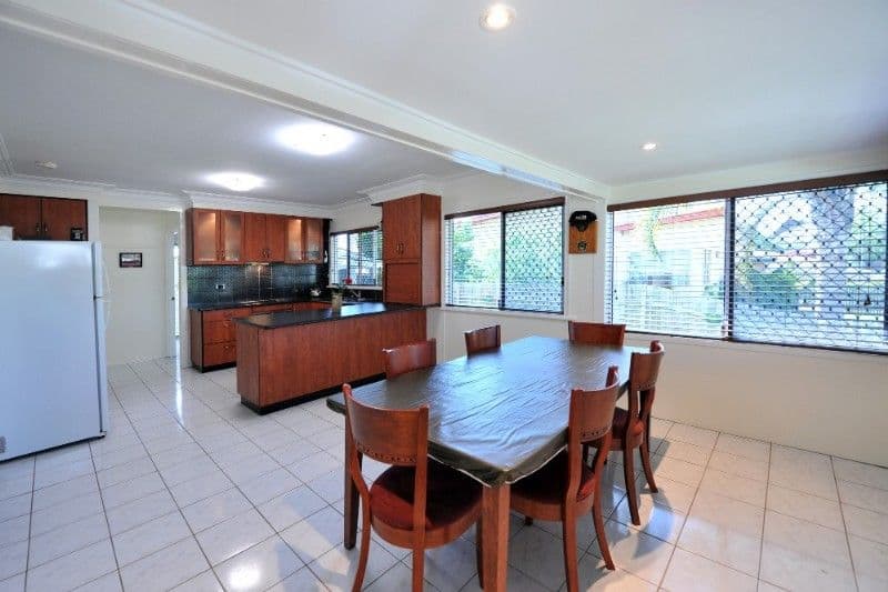 3 Hursley Road, NEWTOWN QLD 4350, Newtown - Thumbnail 2