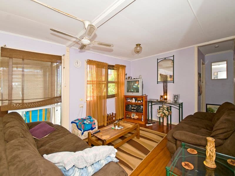 15 Leyte Avenue, PALM BEACH QLD 4221, Palm Beach - Thumbnail 4
