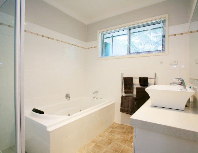 12 Martin Street, Woodend, QLD, 4305, Woodend - Thumbnail 6