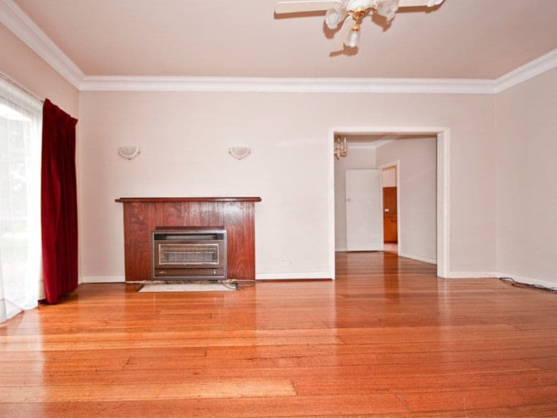45 Surrey Road, BLACKBURN NORTH VIC 3130, Blackburn North - Thumbnail 2