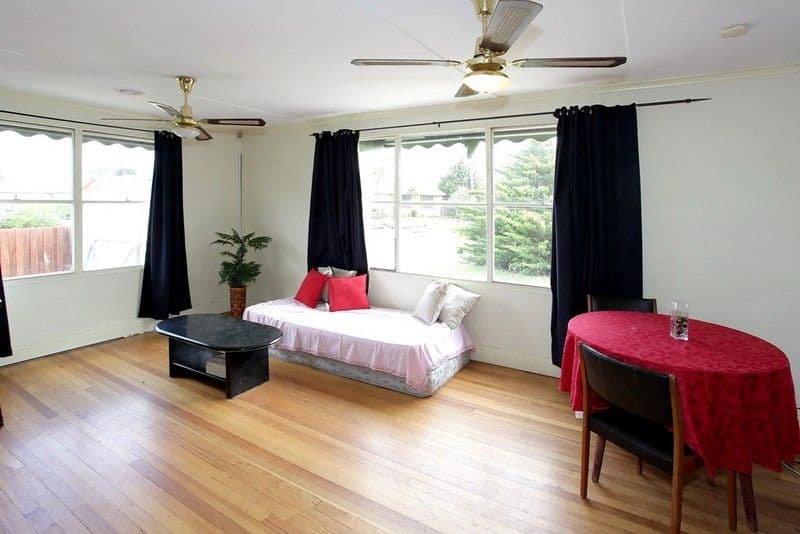 16 HILLMAN Street, LAVERTON VIC 3028, Laverton - Thumbnail 2