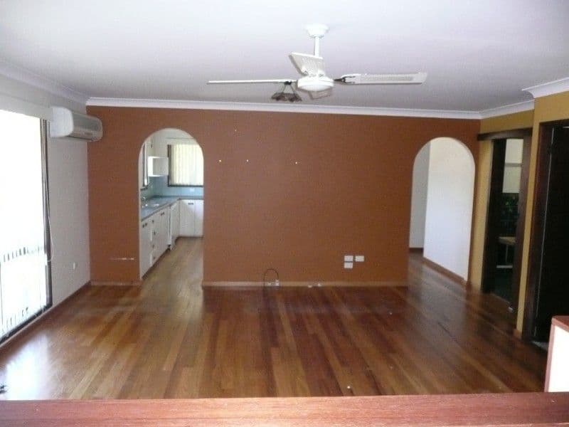 16 Rosemount Avenue, LAKE MUNMORAH NSW 2259, Lake Munmorah - Thumbnail 2