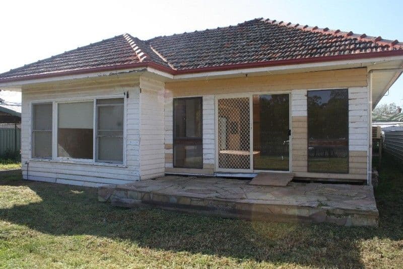 11 Mackay Street, ROCHESTER VIC 3561, Rochester - Thumbnail 2