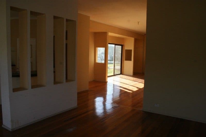 11 Mackay Street, ROCHESTER VIC 3561, Rochester - Thumbnail 6