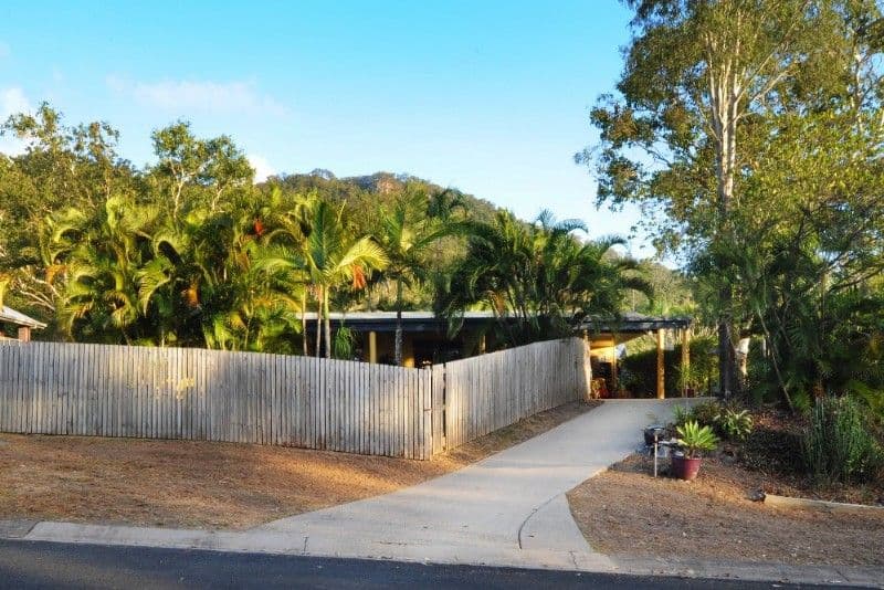 2 Duell Road, CANNONVALE QLD 4802, Cannonvale - Thumbnail 4